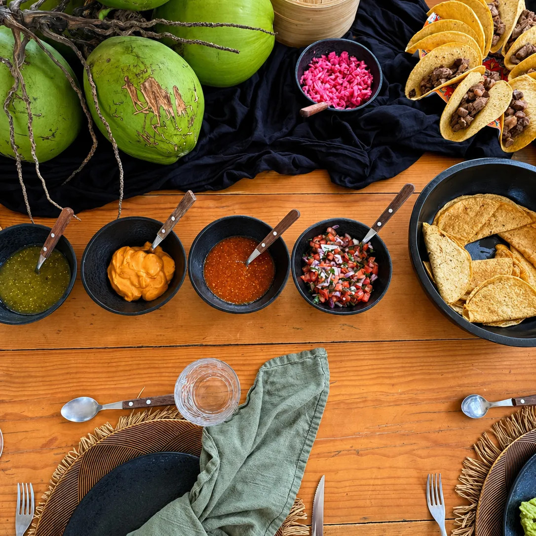 Image alt description