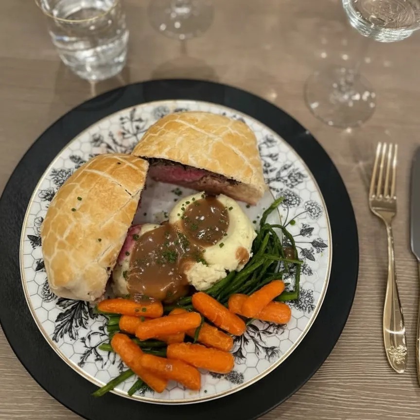 Image alt description