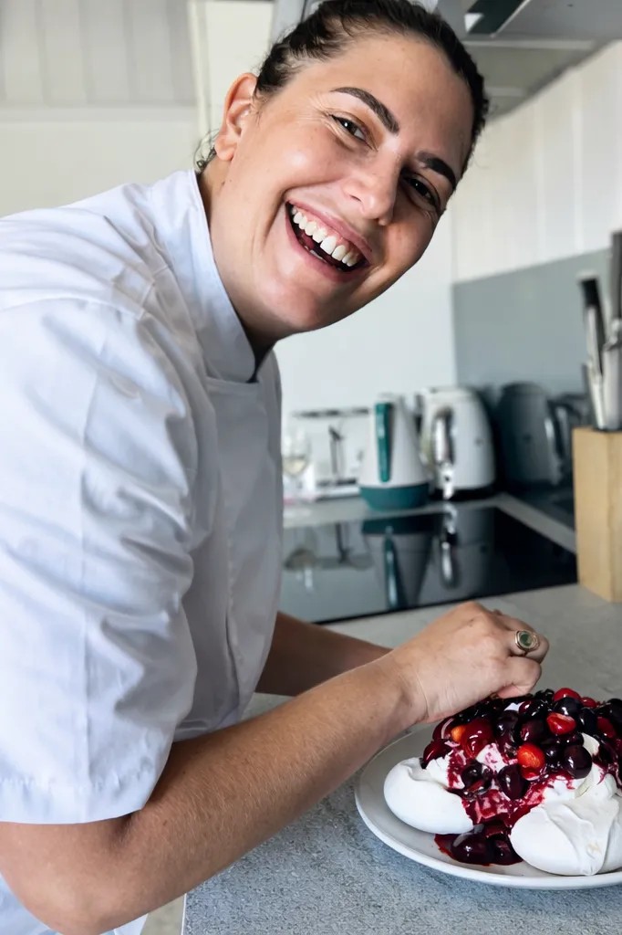 Image alt description