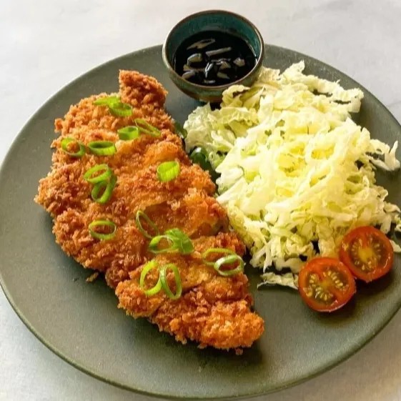 Image alt description