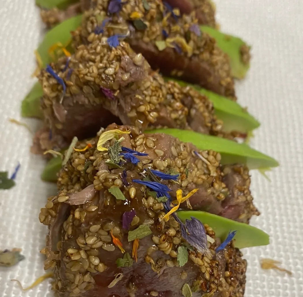 Image alt description