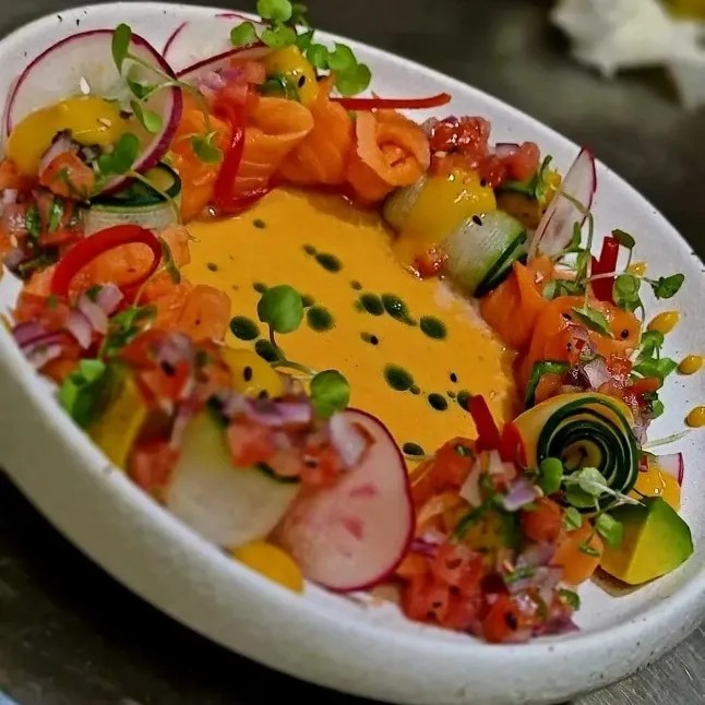 Image alt description