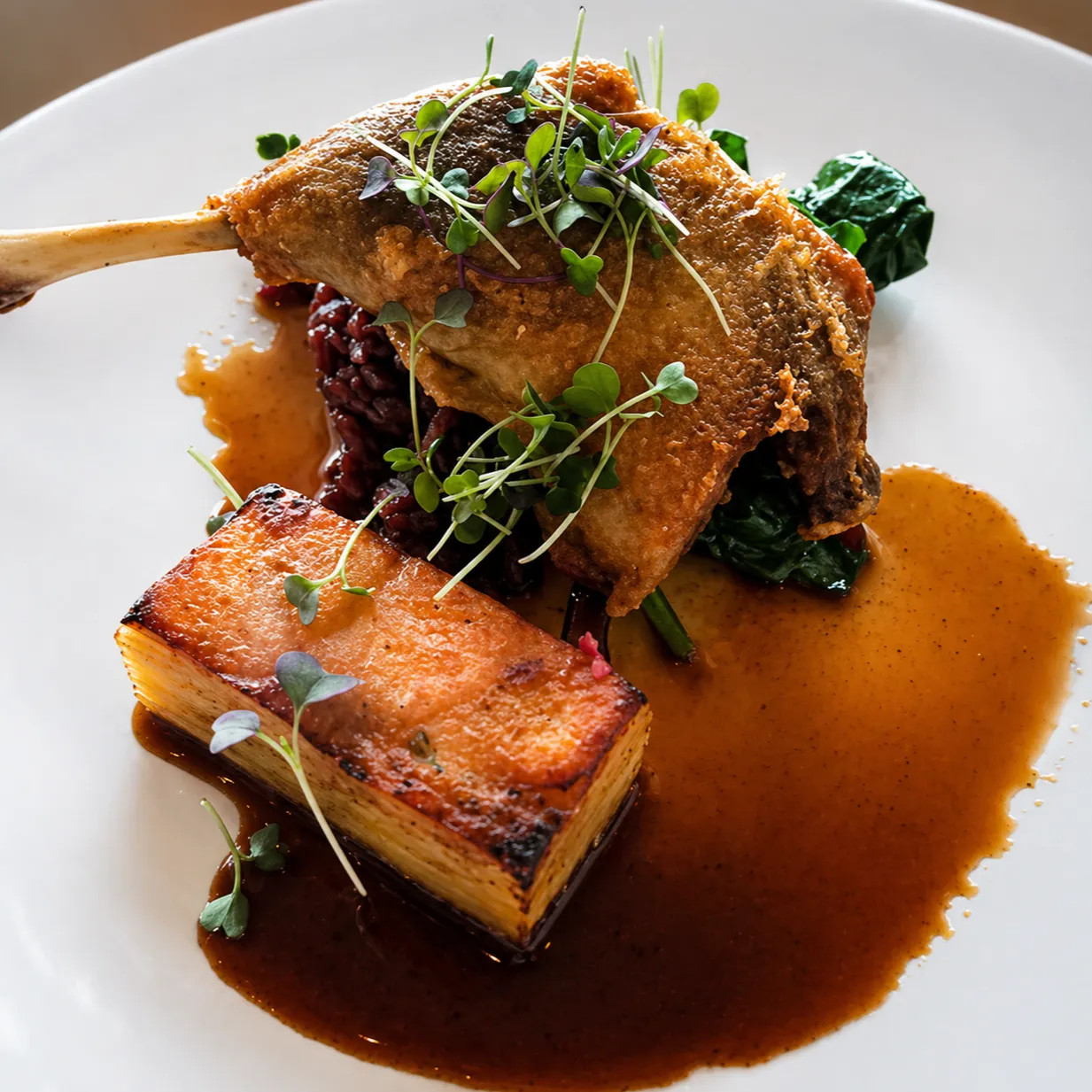 Image alt description