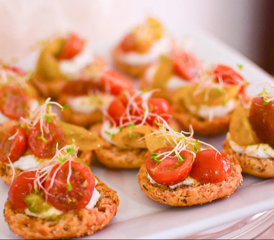 Image alt description