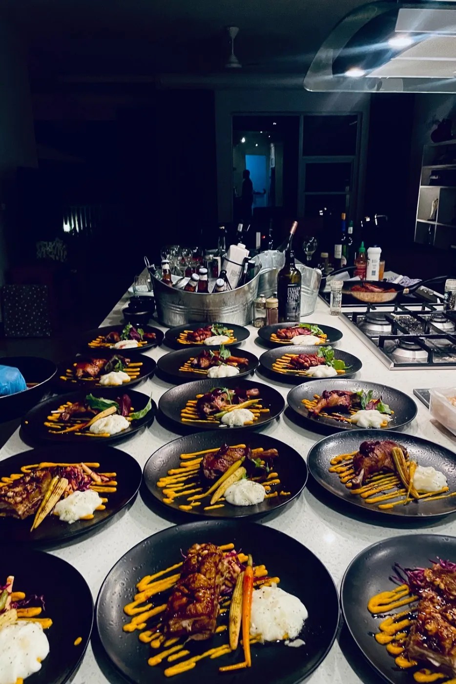 Image alt description