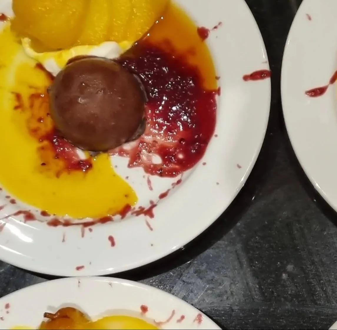 Image alt description