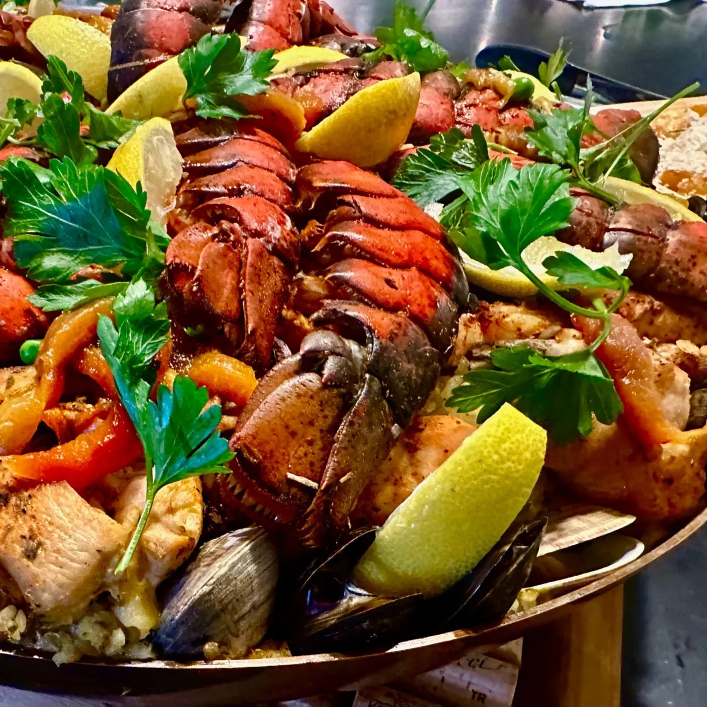 Image alt description