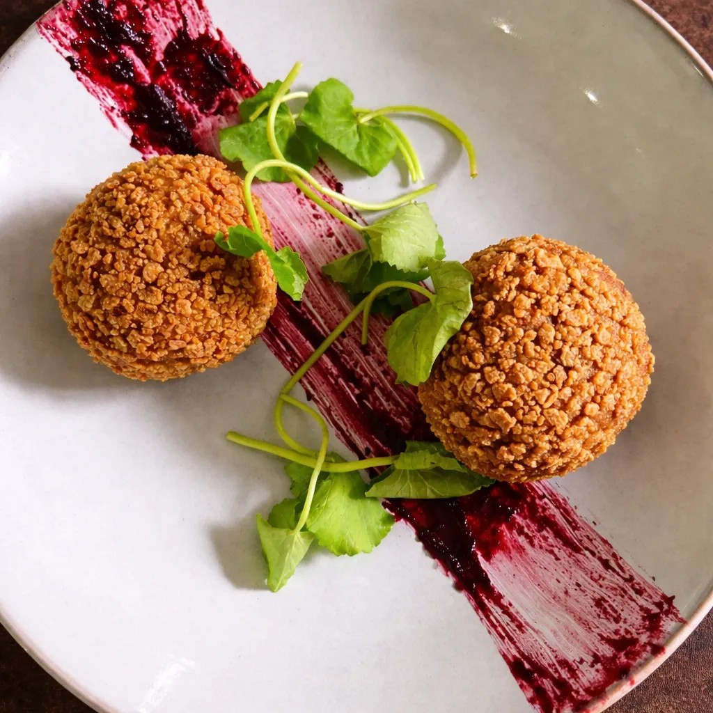 Image alt description