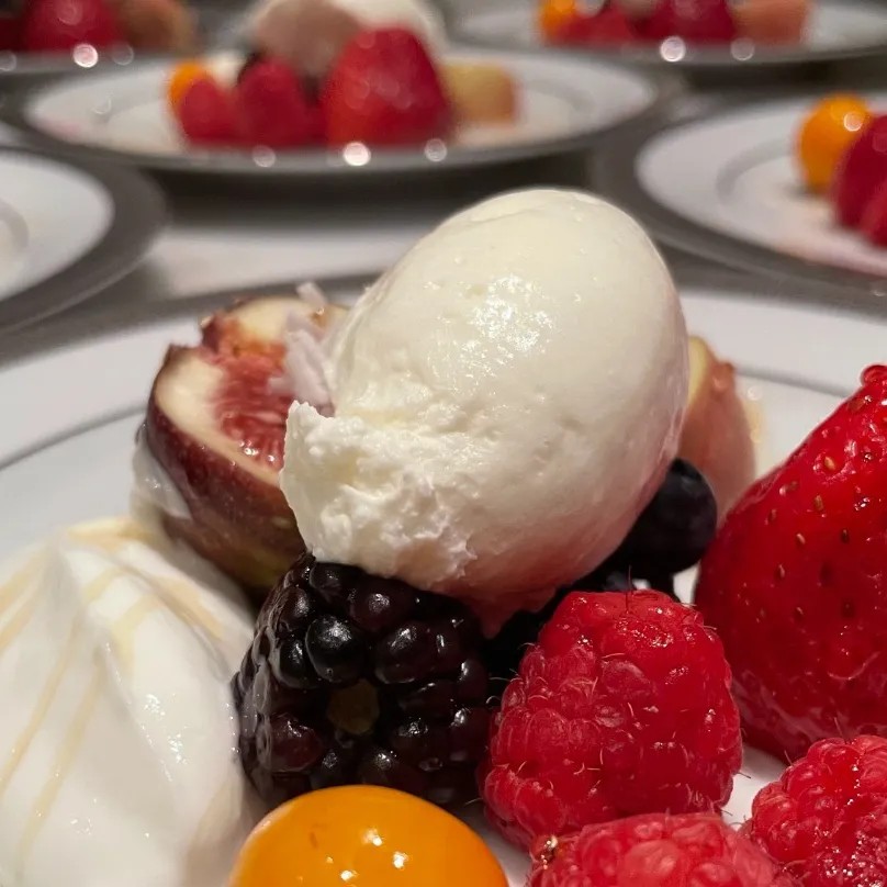 Image alt description