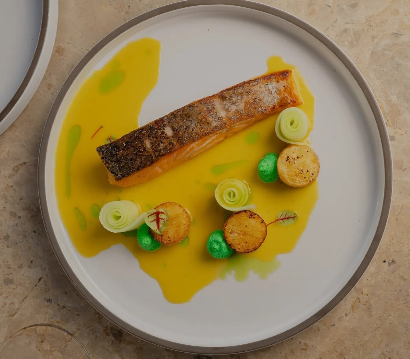 Image alt description