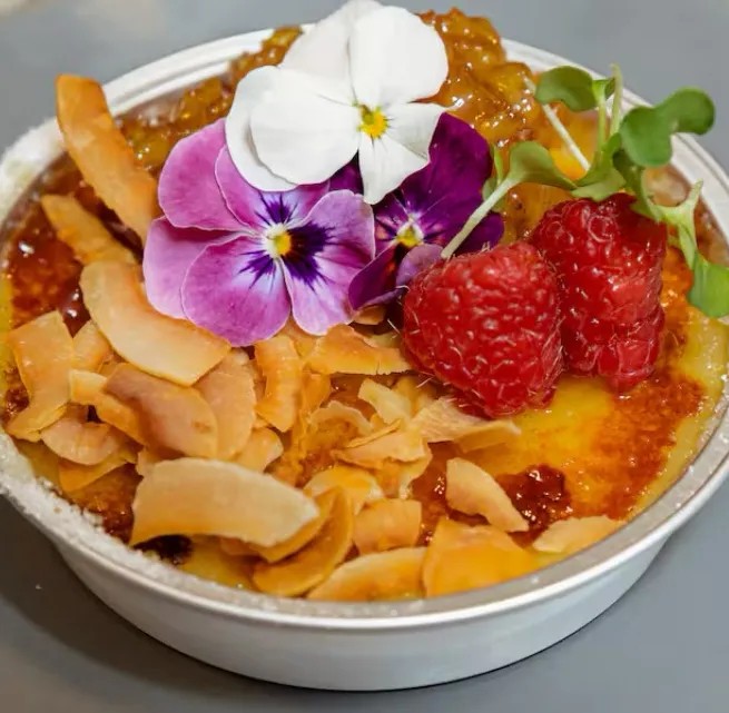 Image alt description