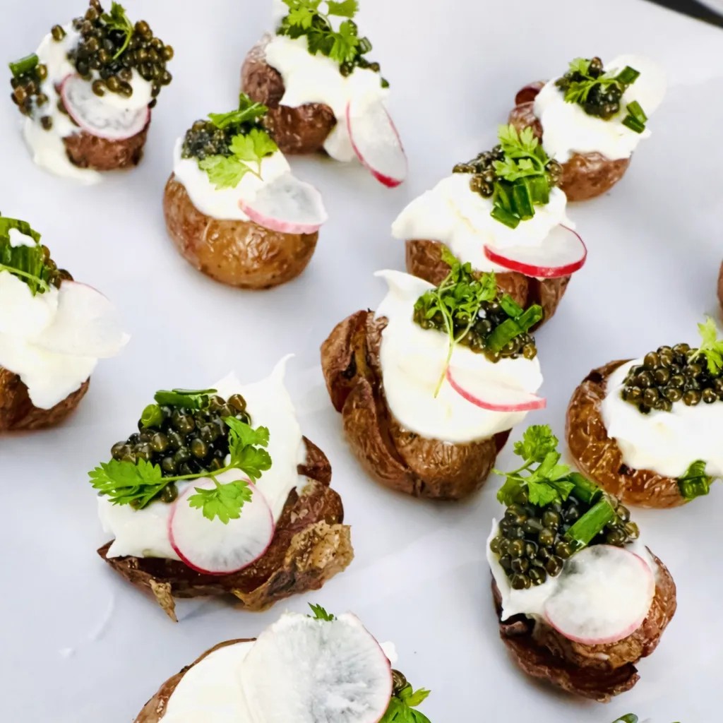 Image alt description