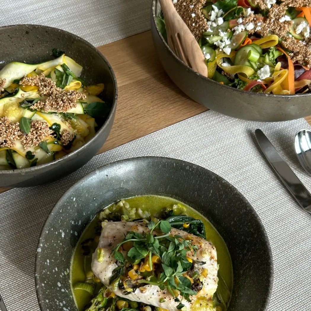 Image alt description