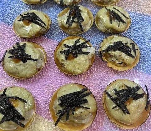 Image alt description