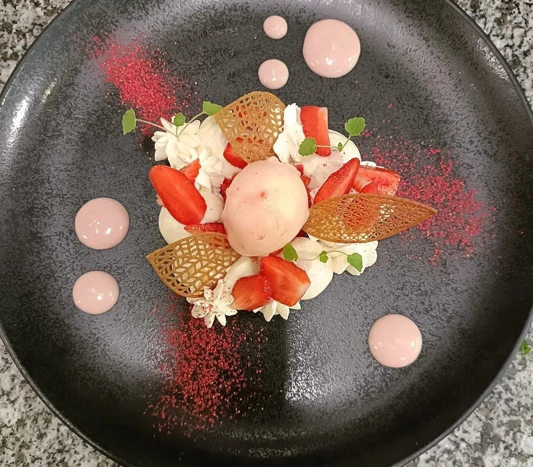 Image alt description