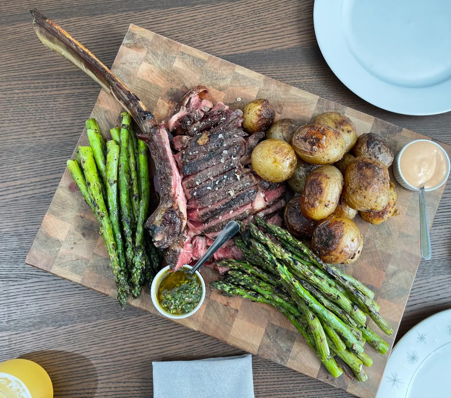 Image alt description