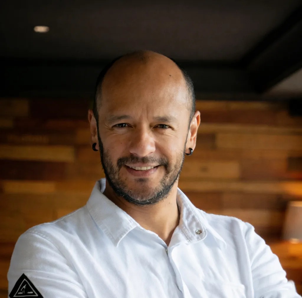 Image alt description