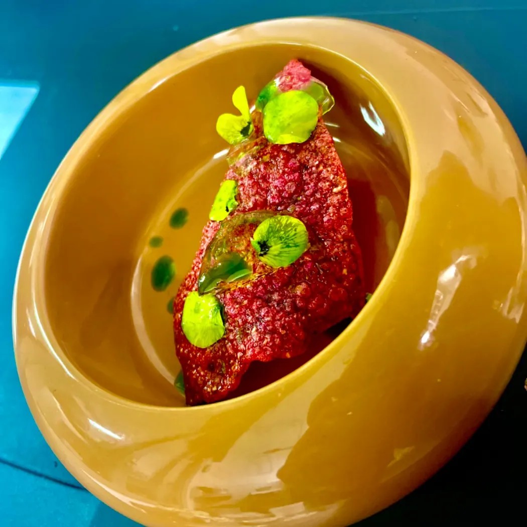 Image alt description