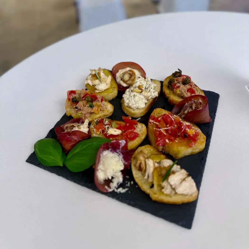 Image alt description