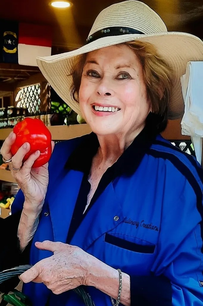 Image alt description