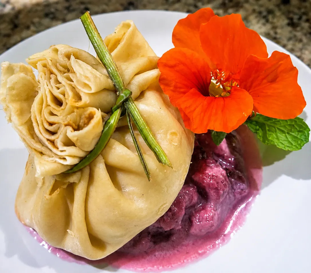 Image alt description
