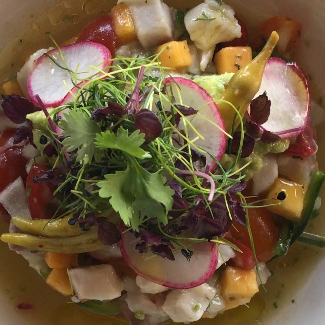 Image alt description