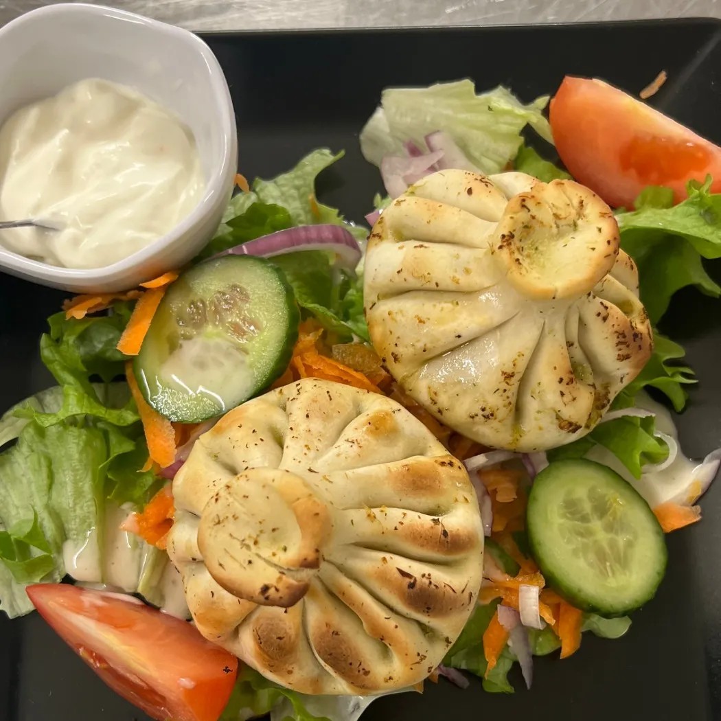 Image alt description