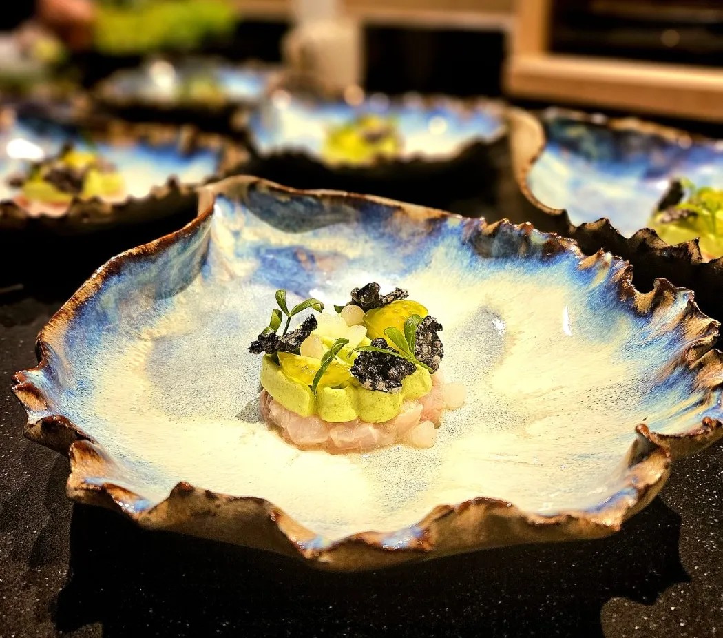 Image alt description