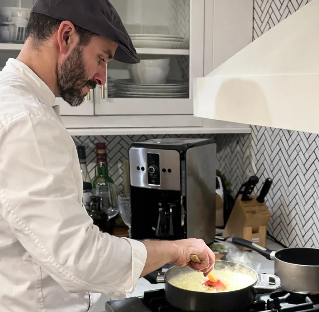 Image alt description