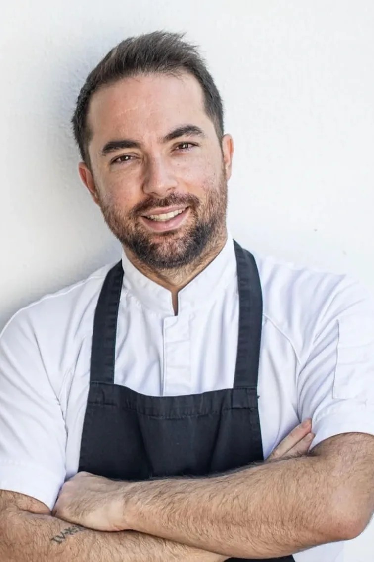 Image alt description