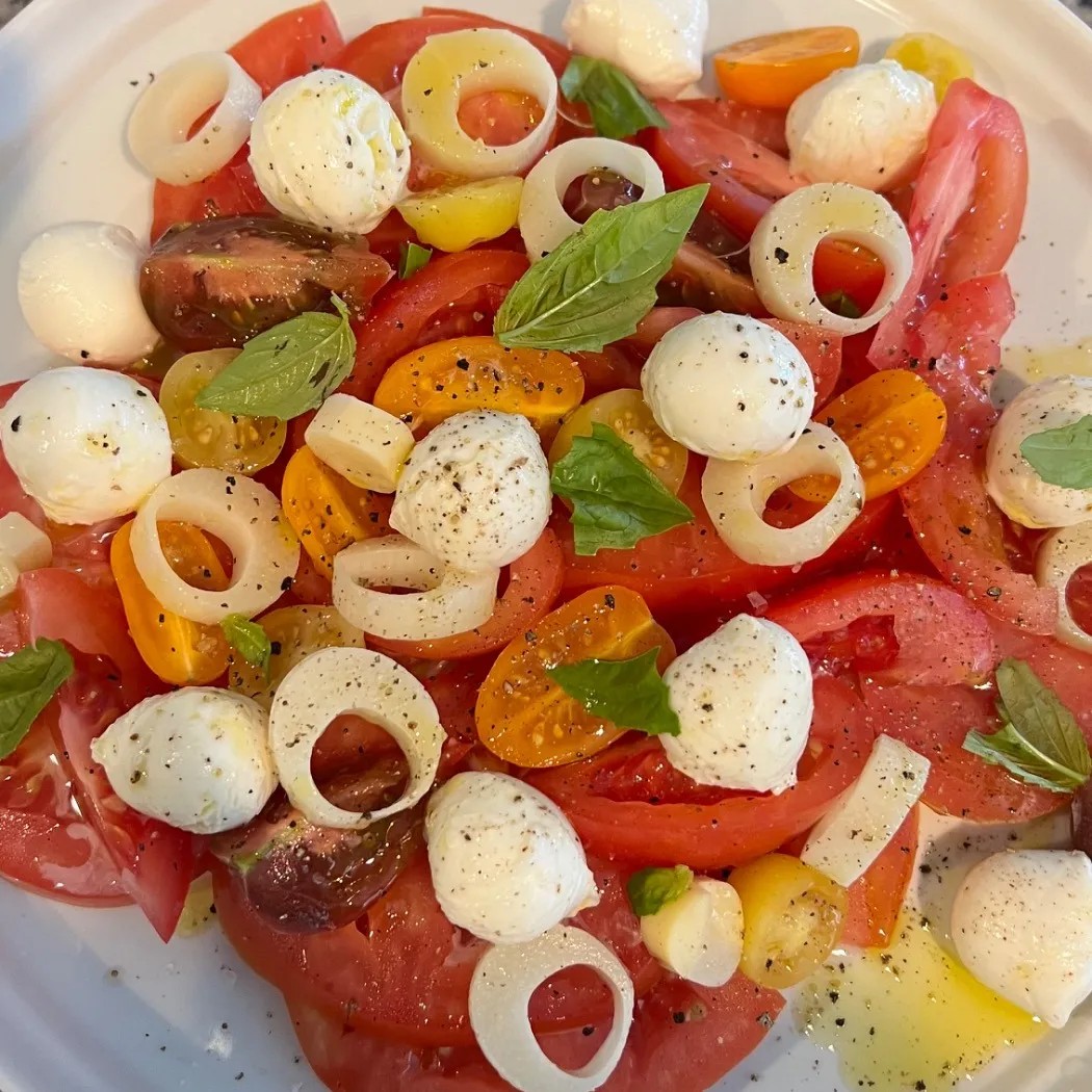 Image alt description