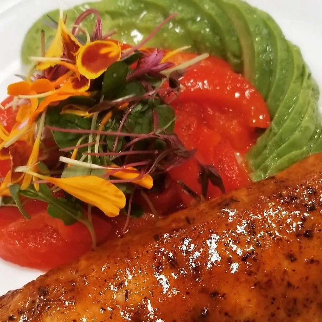 Image alt description