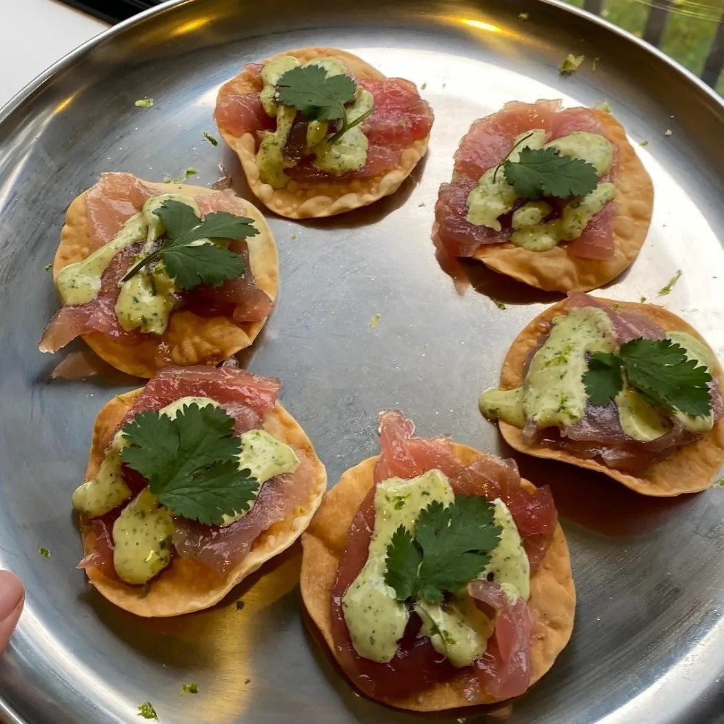 Image alt description