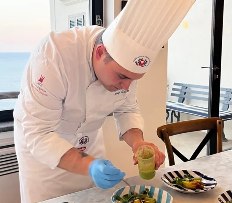 Image alt description