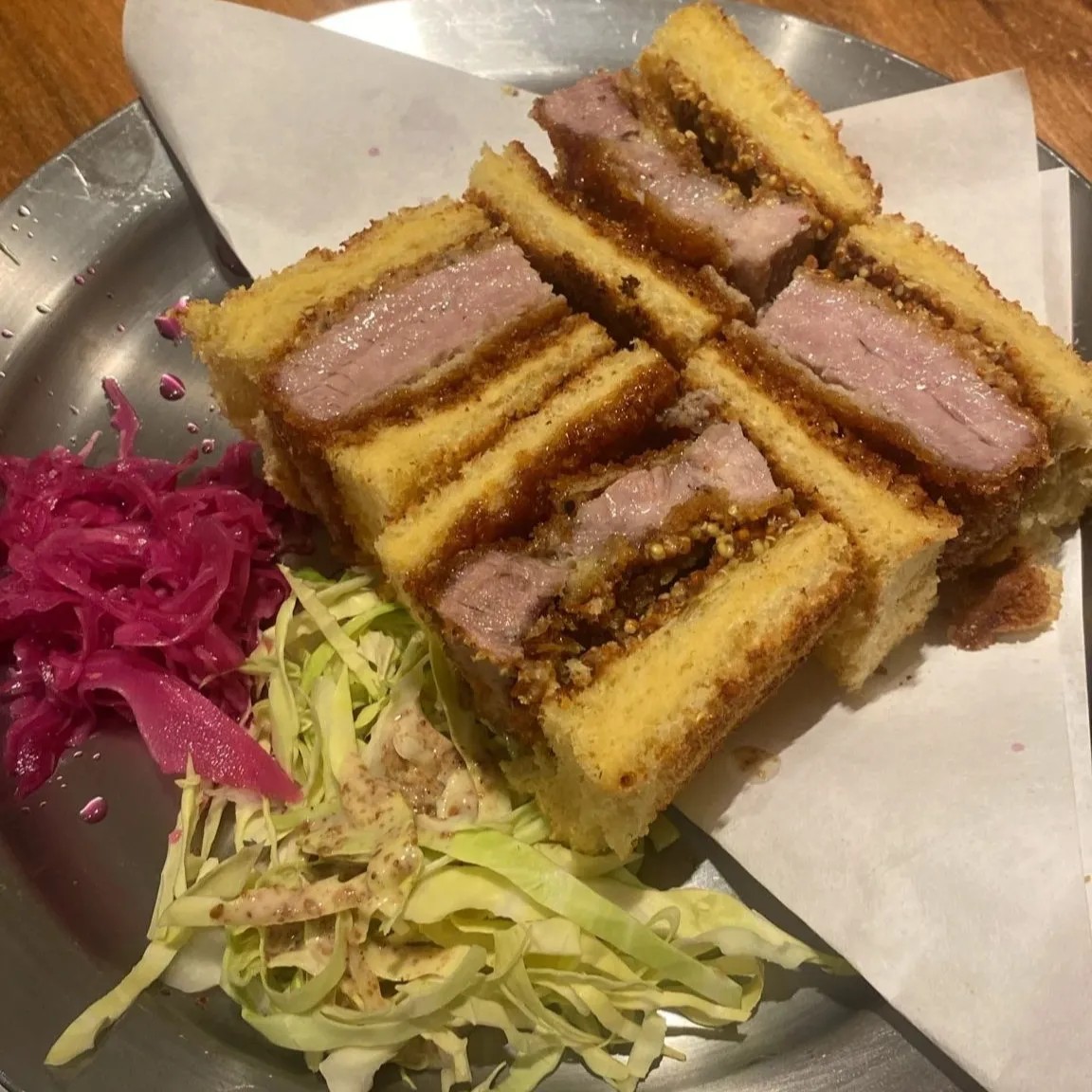 Image alt description