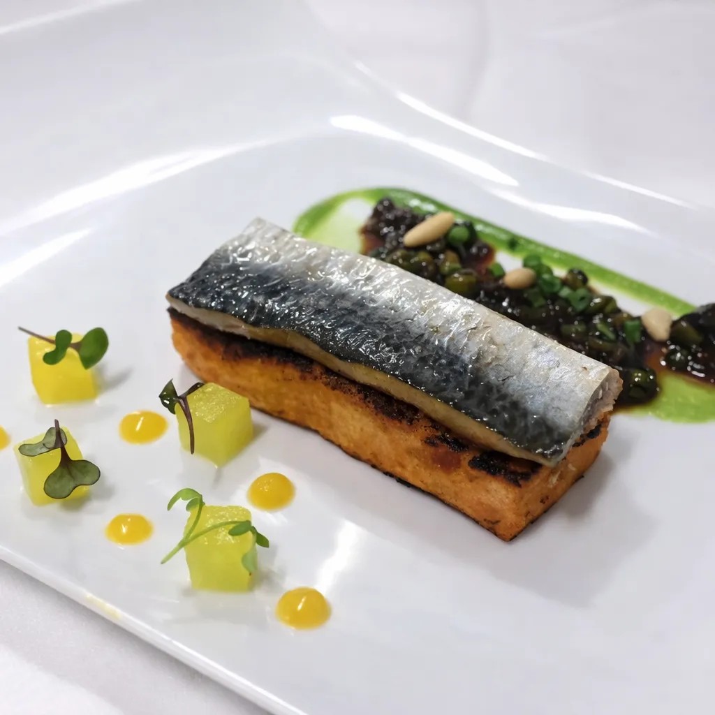 Image alt description