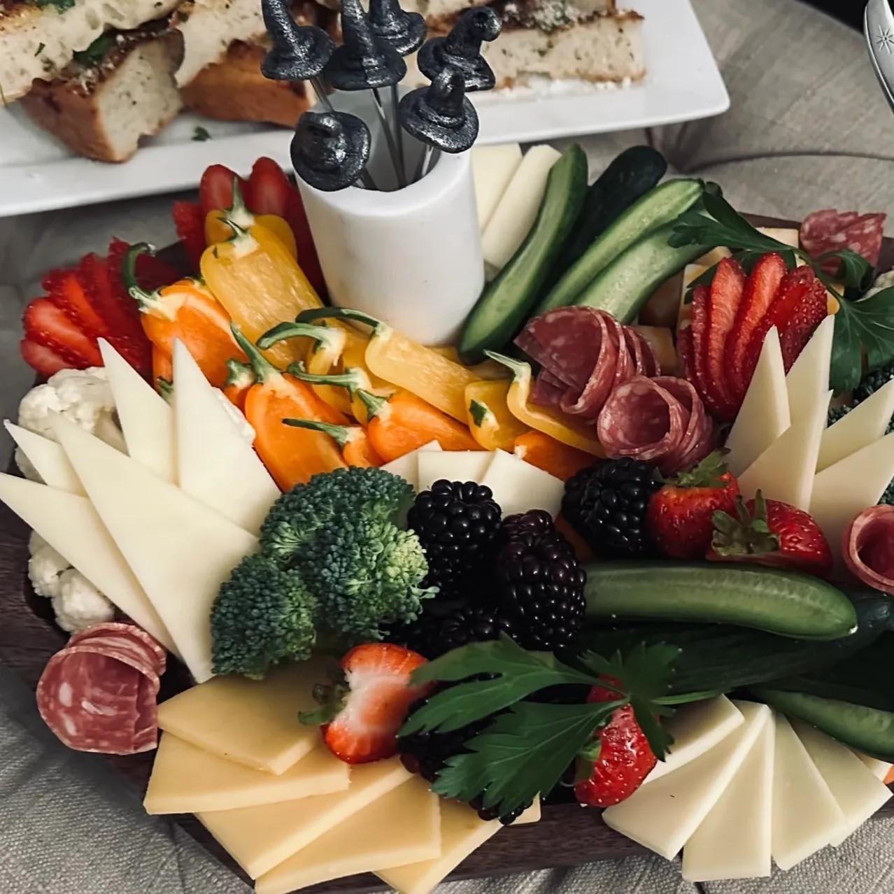 Image alt description