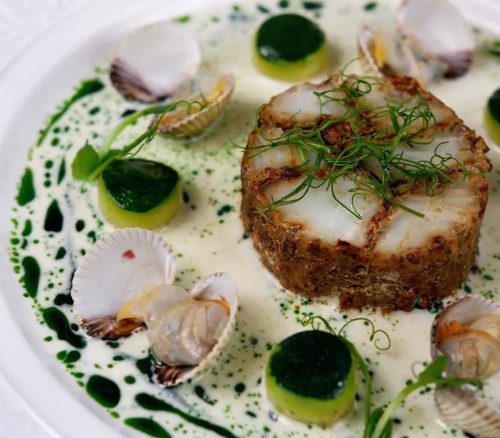 Image alt description