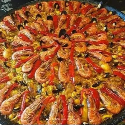 Image alt description