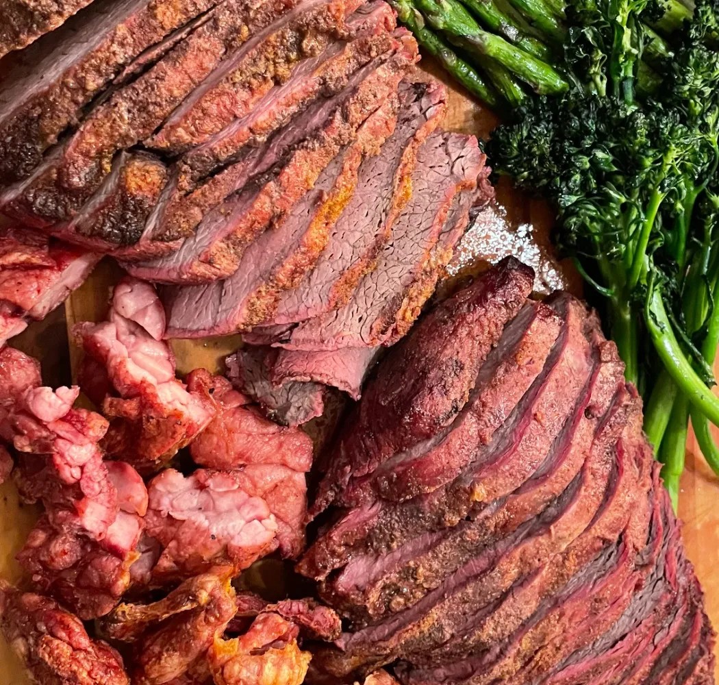 Image alt description