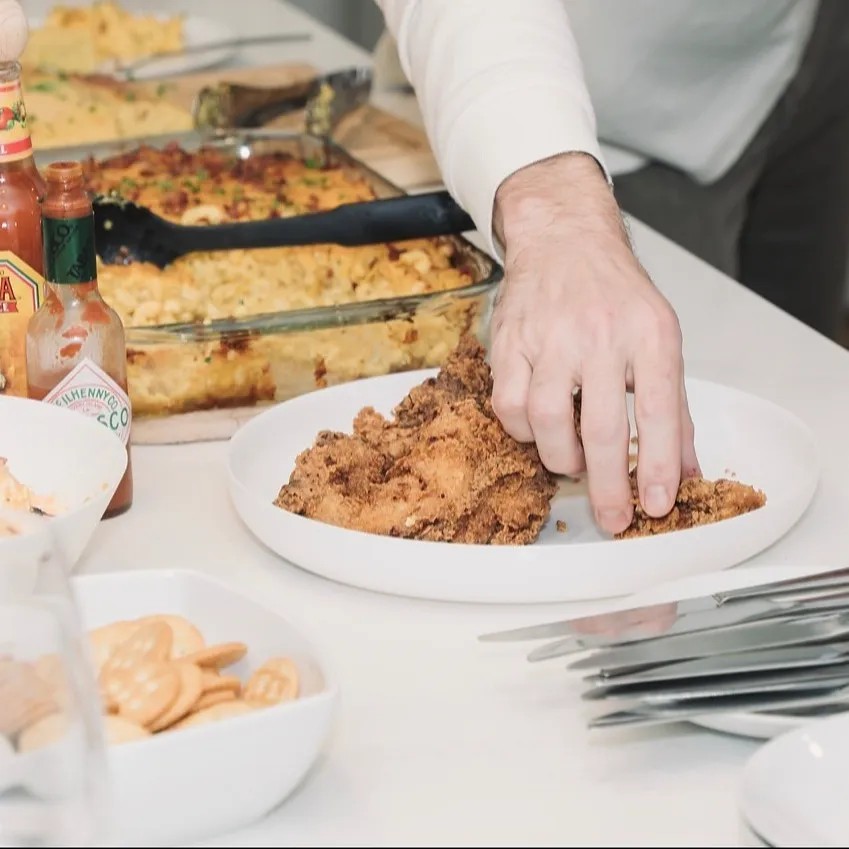 Image alt description