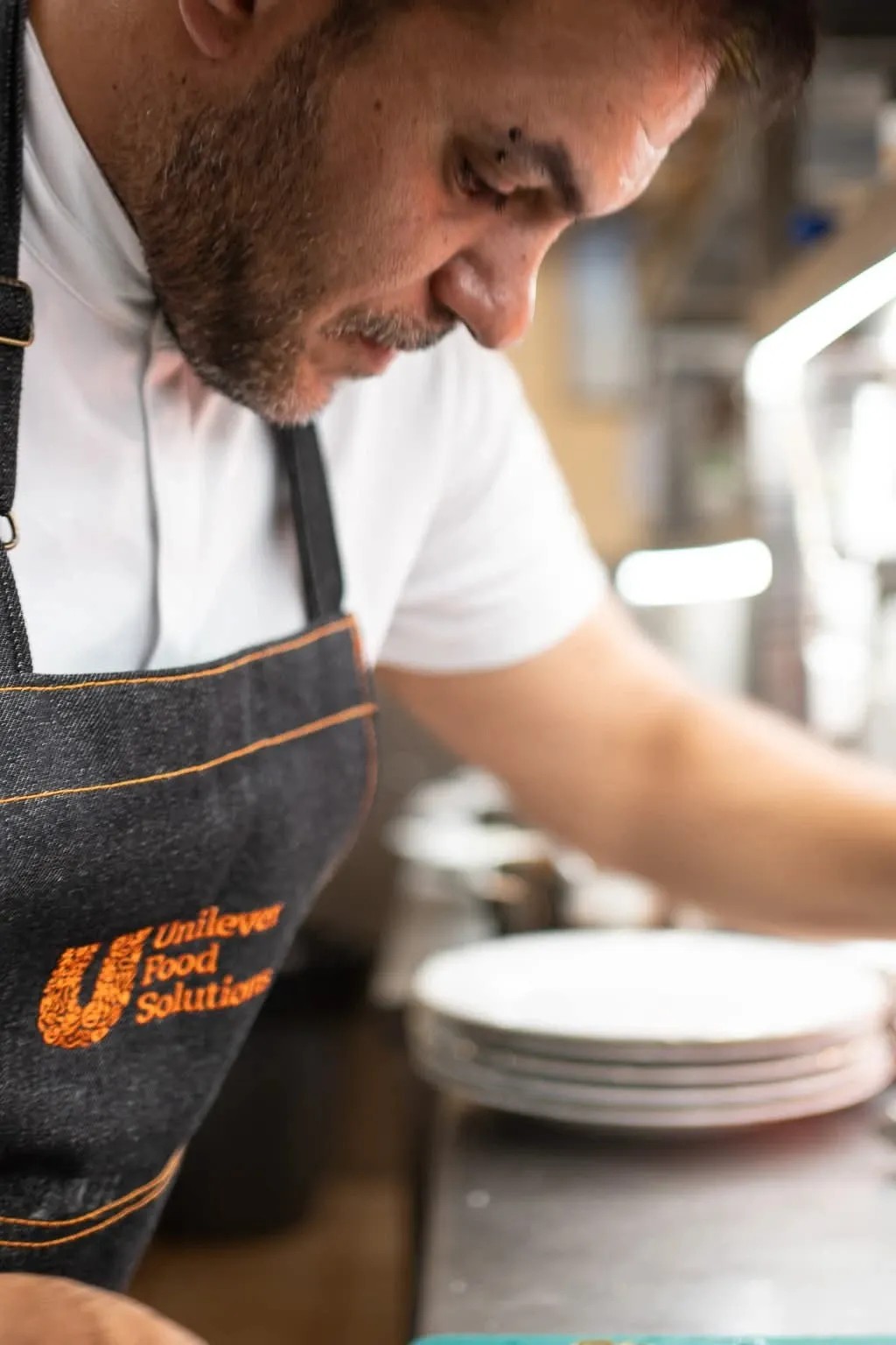 Image alt description