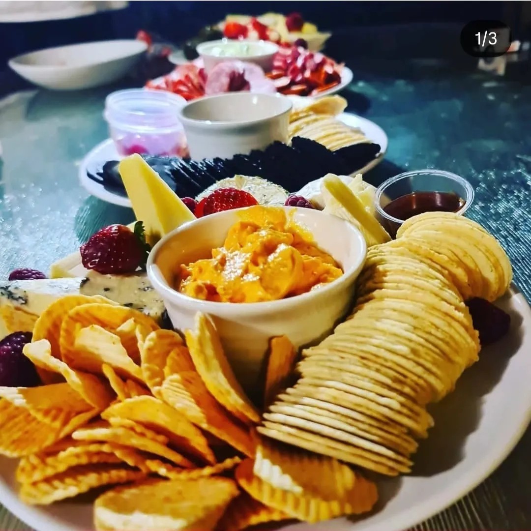 Image alt description