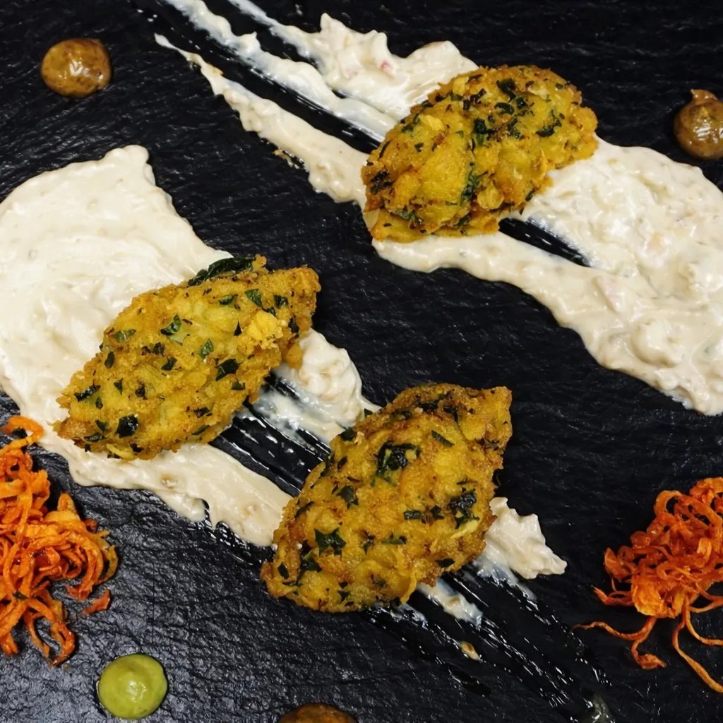 Image alt description