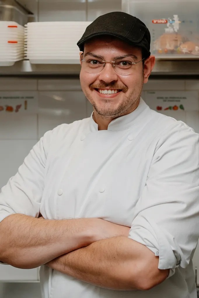 Image alt description