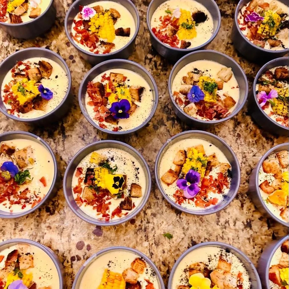 Image alt description