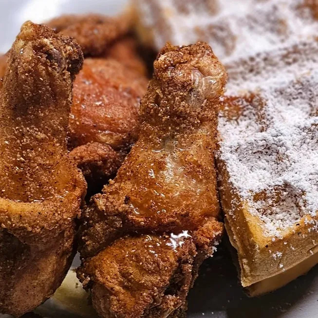 Image alt description