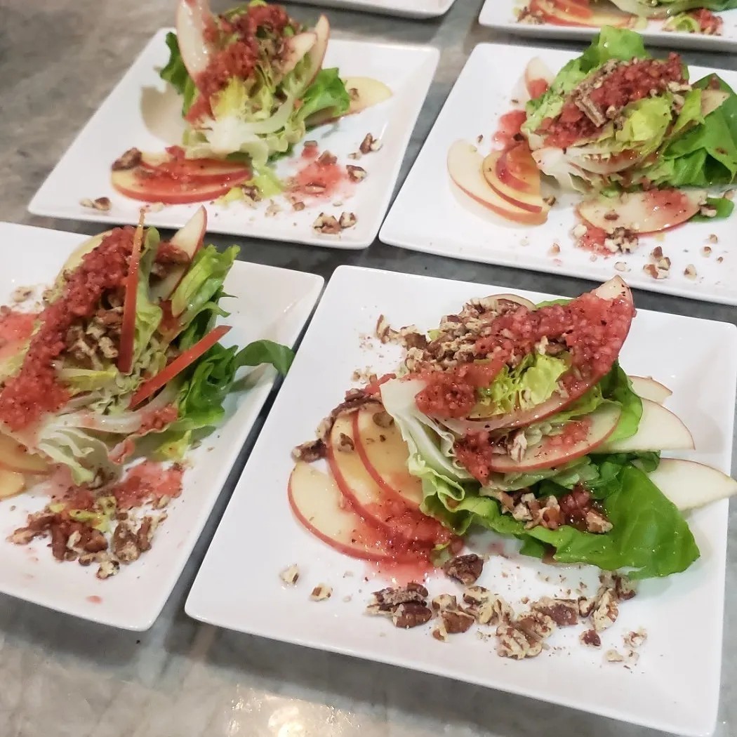 Image alt description