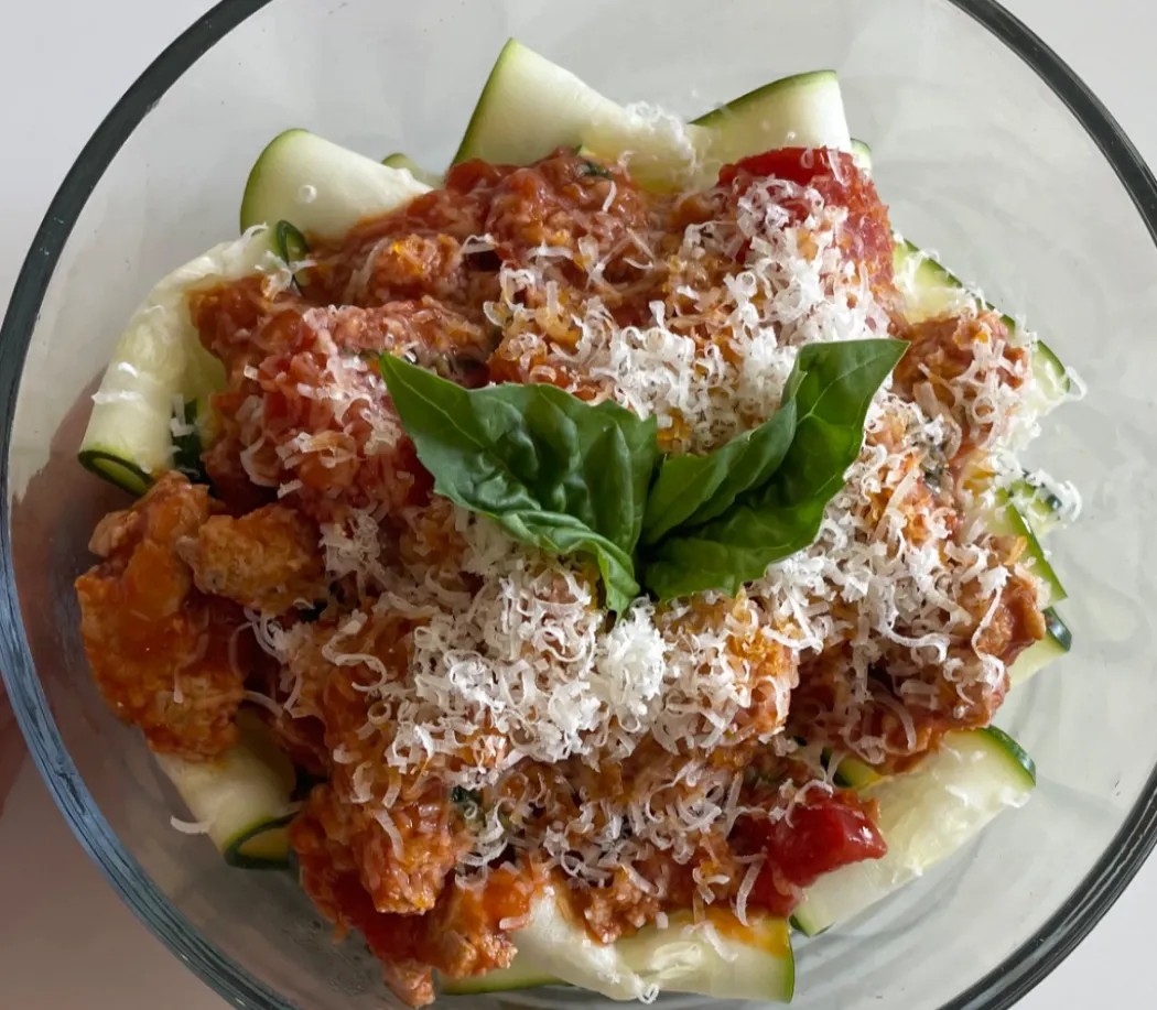 Image alt description