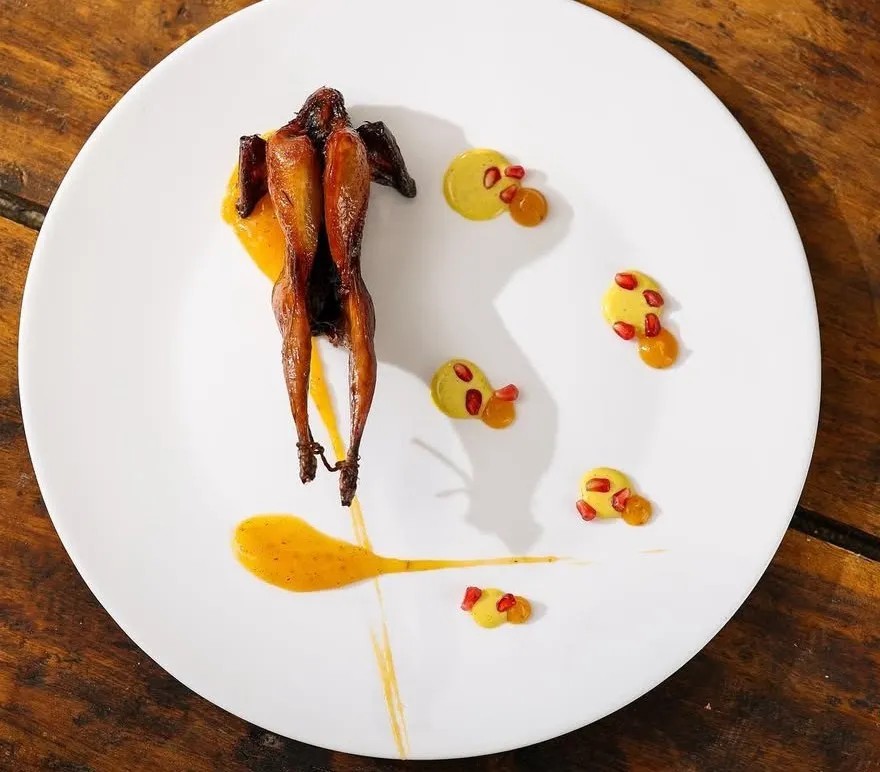 Image alt description